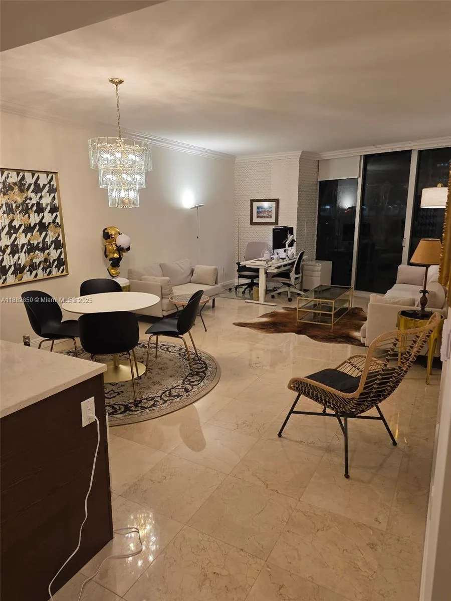 495 Brickell Ave # 707, Miami, FL 33131