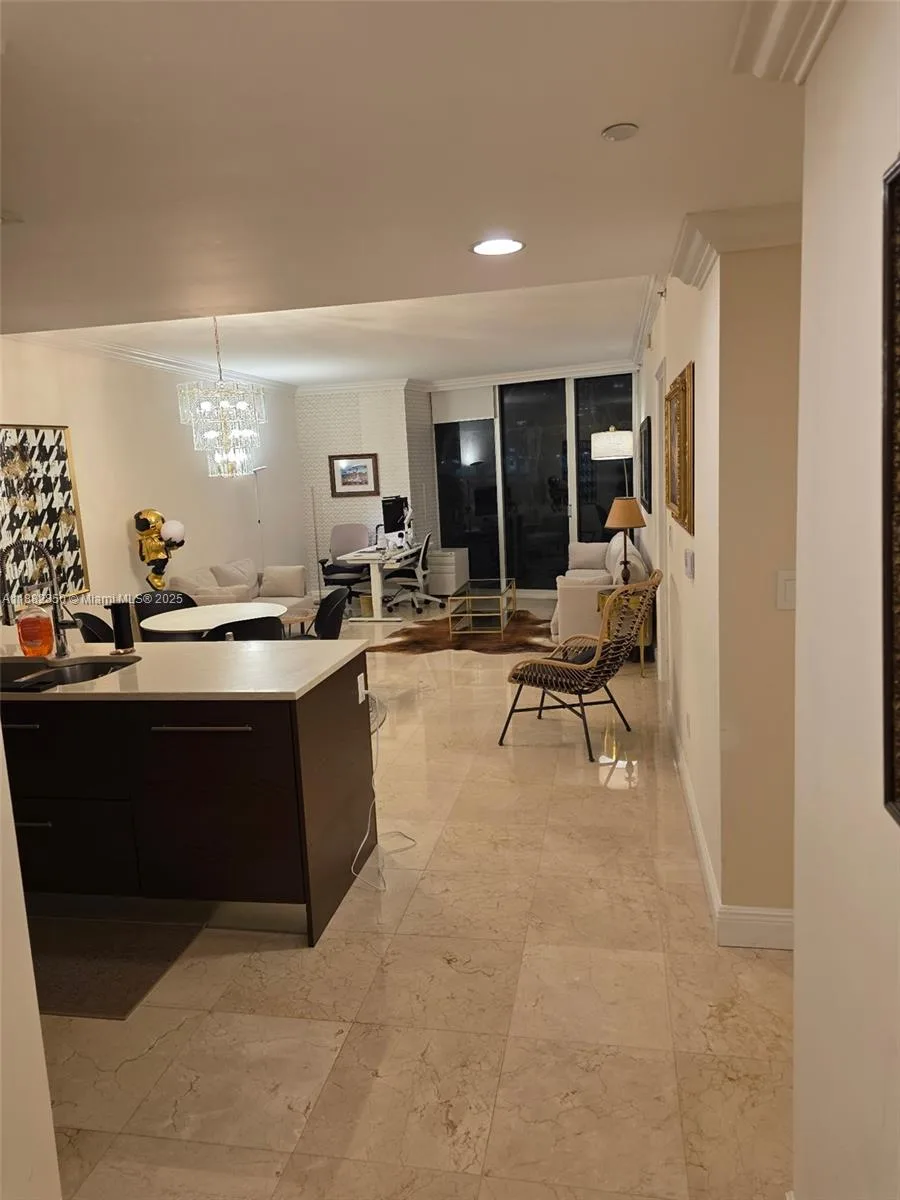 495 Brickell Ave # 707, Miami, FL 33131 photo 2