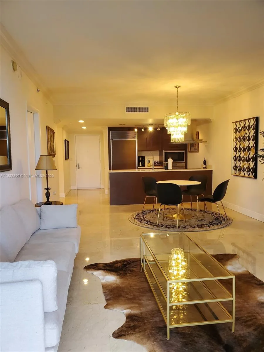 495 Brickell Ave # 707, Miami, FL 33131 photo 4