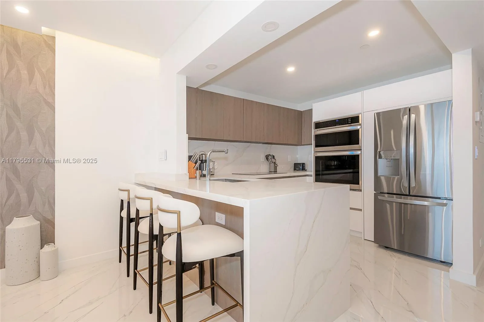 2301 Collins Ave # 825, Miami Beach, FL 33139 photo 13