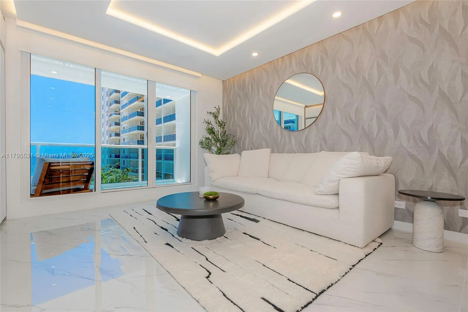 2301 Collins Ave # 825, Miami Beach, FL 33139 photo 6