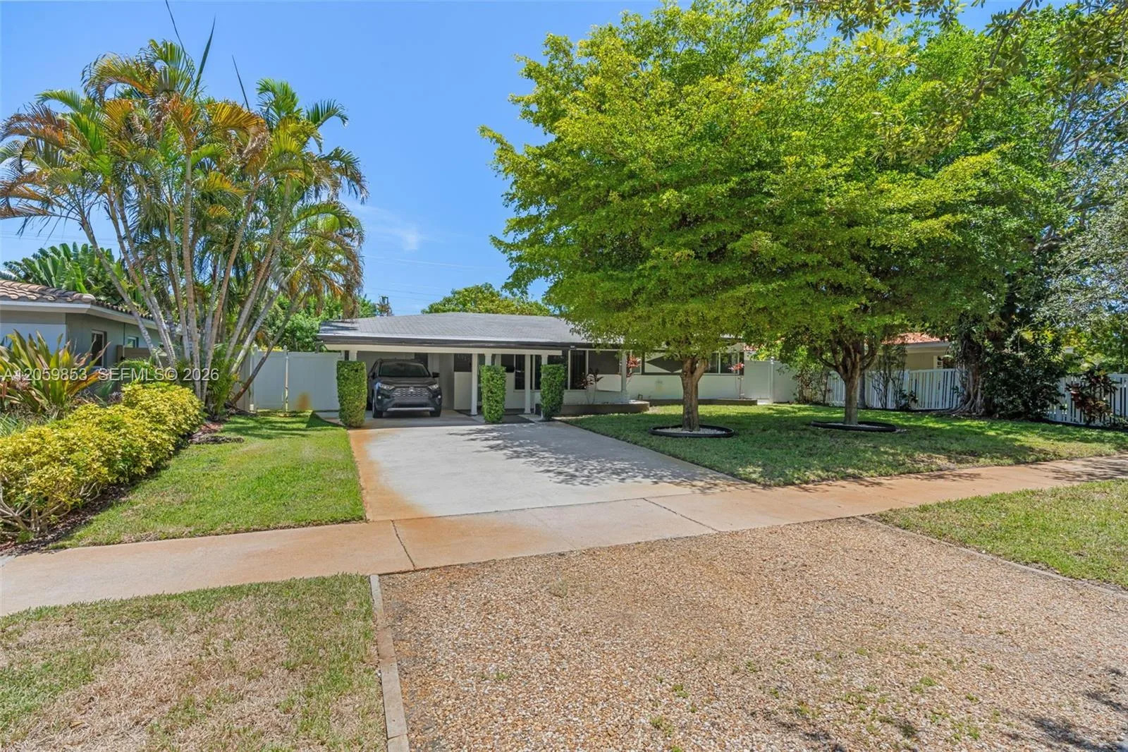 1912 NE 21st Ave, Fort Lauderdale, FL 33305 photo 2