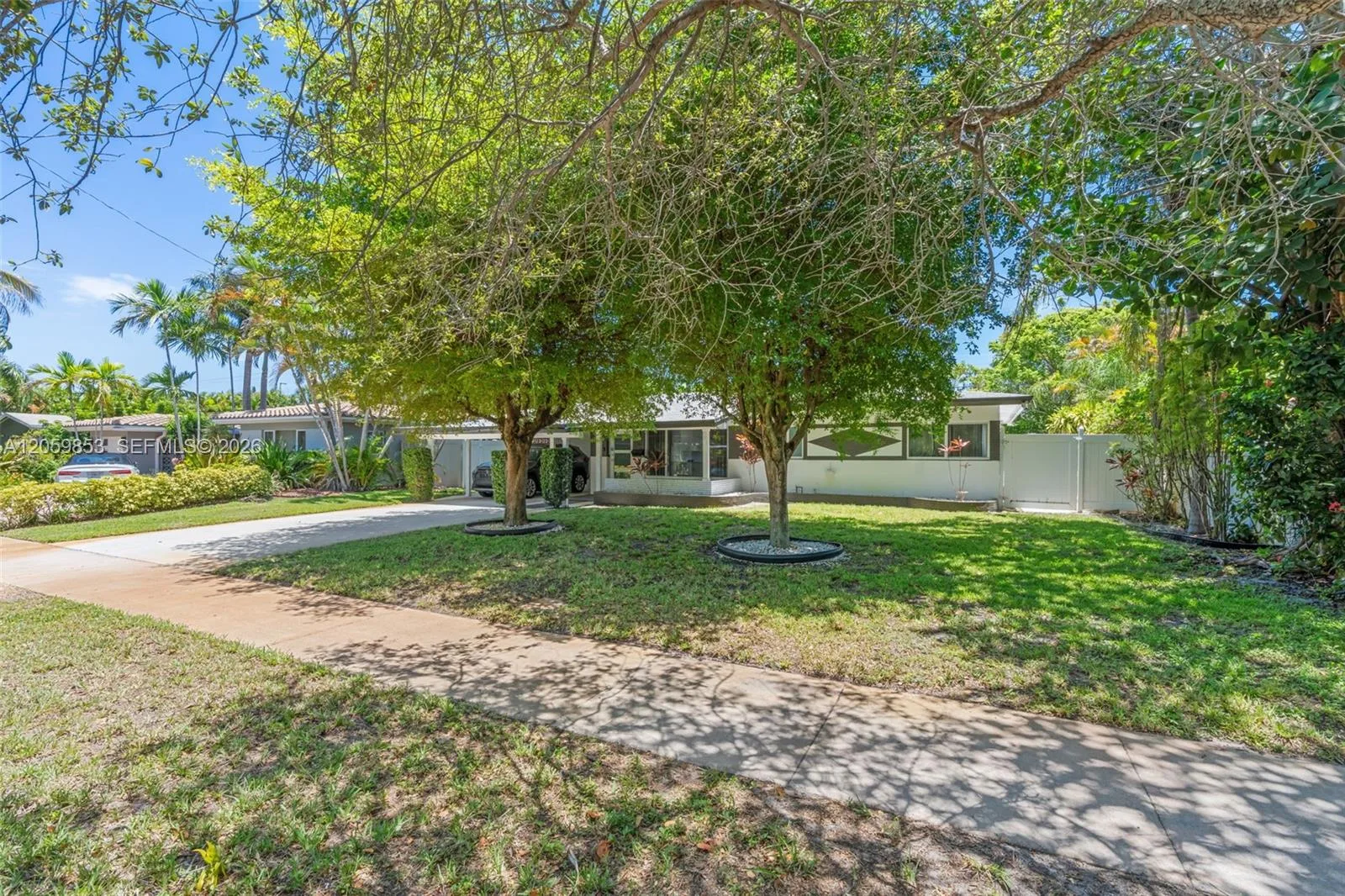 1912 NE 21st Ave, Fort Lauderdale, FL 33305 photo 3
