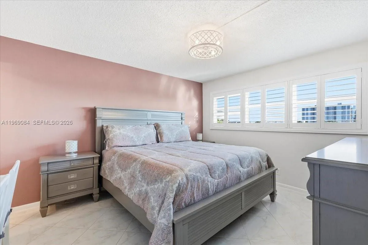 3201 NE 8th St # 405, Pompano Beach, FL 33062 photo 13