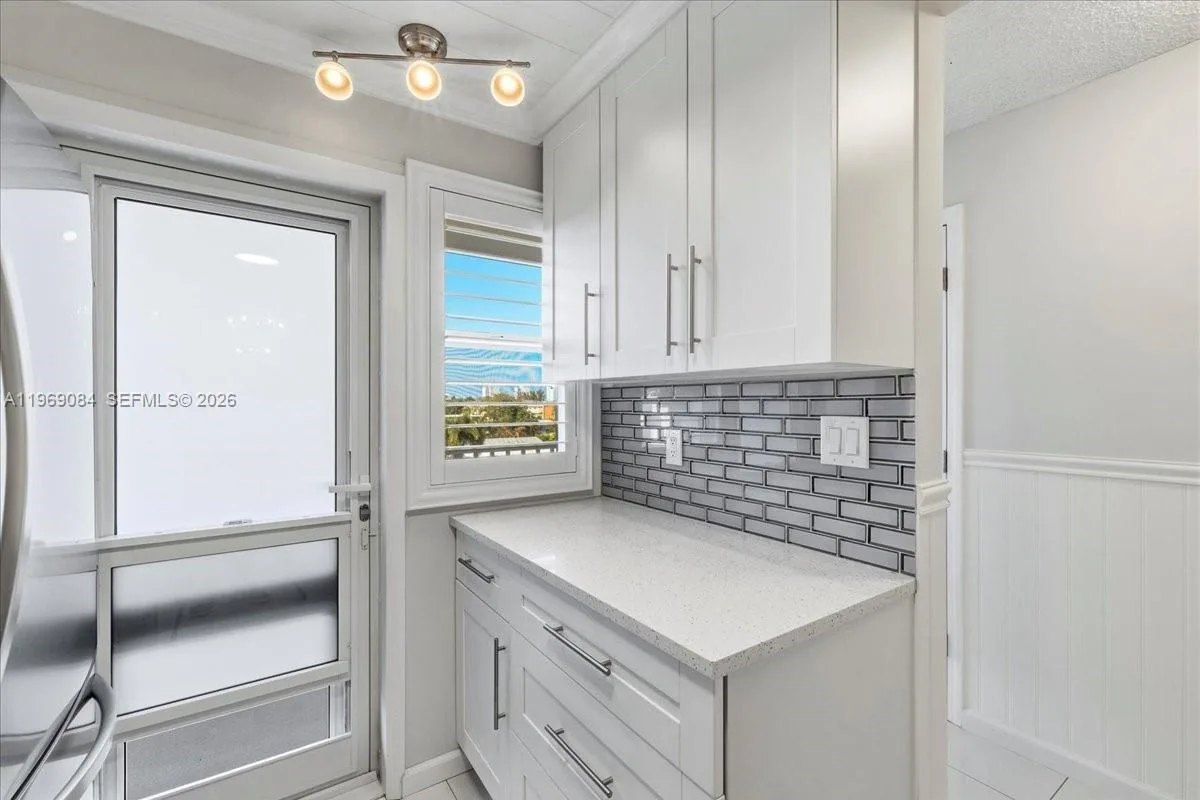 3201 NE 8th St # 405, Pompano Beach, FL 33062 photo 7