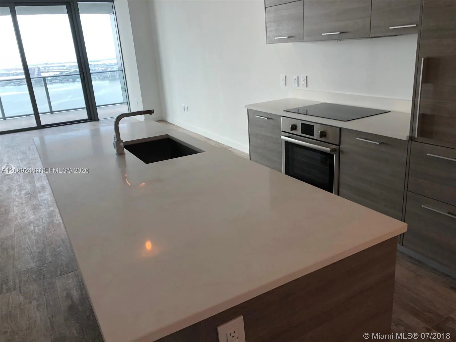 650 NE 32nd St # 4005, Miami, FL 33137 photo 8