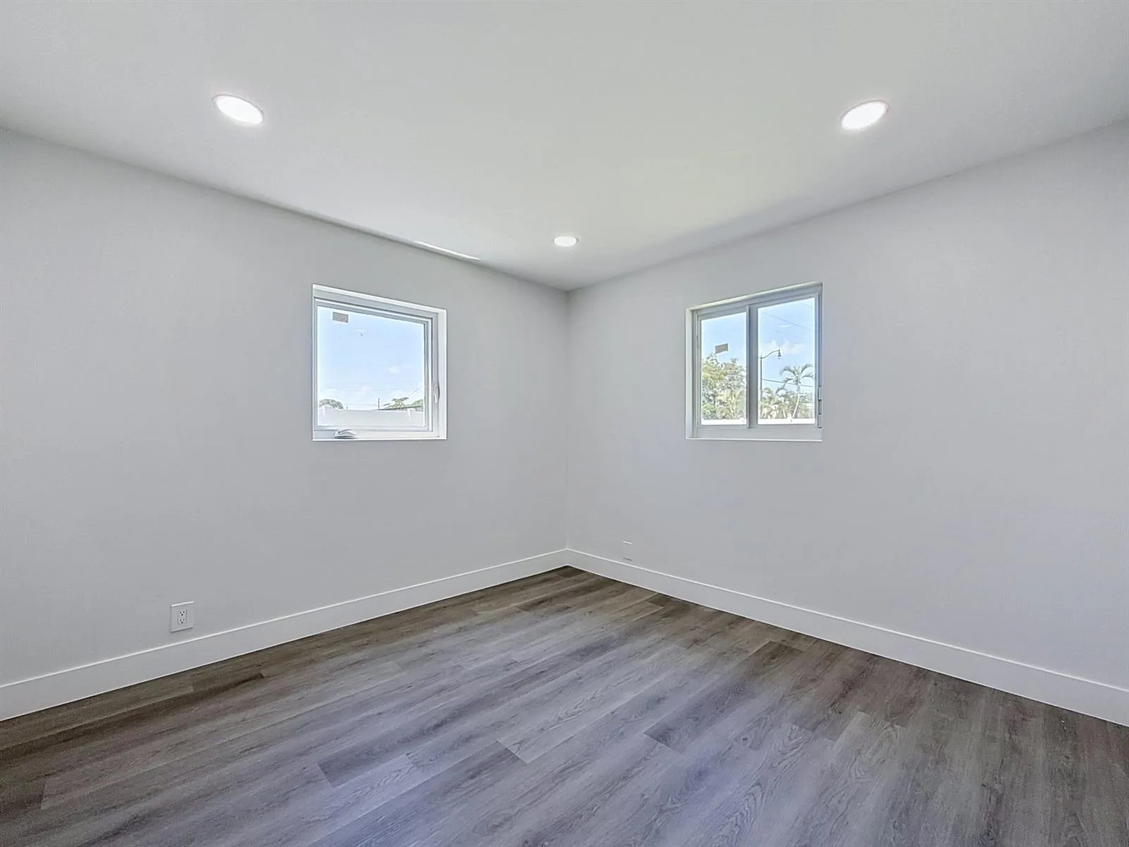 1441 SW 1ST Avenue, Deerfield Beach, FL 33441 photo 9