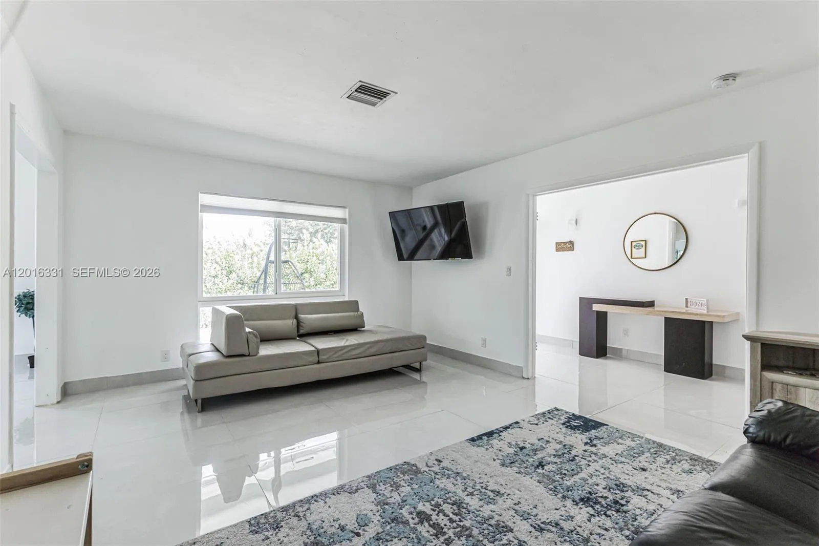 633 N Crescent Dr, Hollywood, FL 33021 photo 10