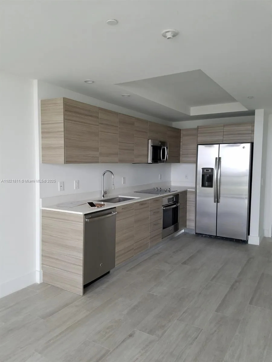 121 NE 34th St # 1410, Miami, FL 33137 photo 6