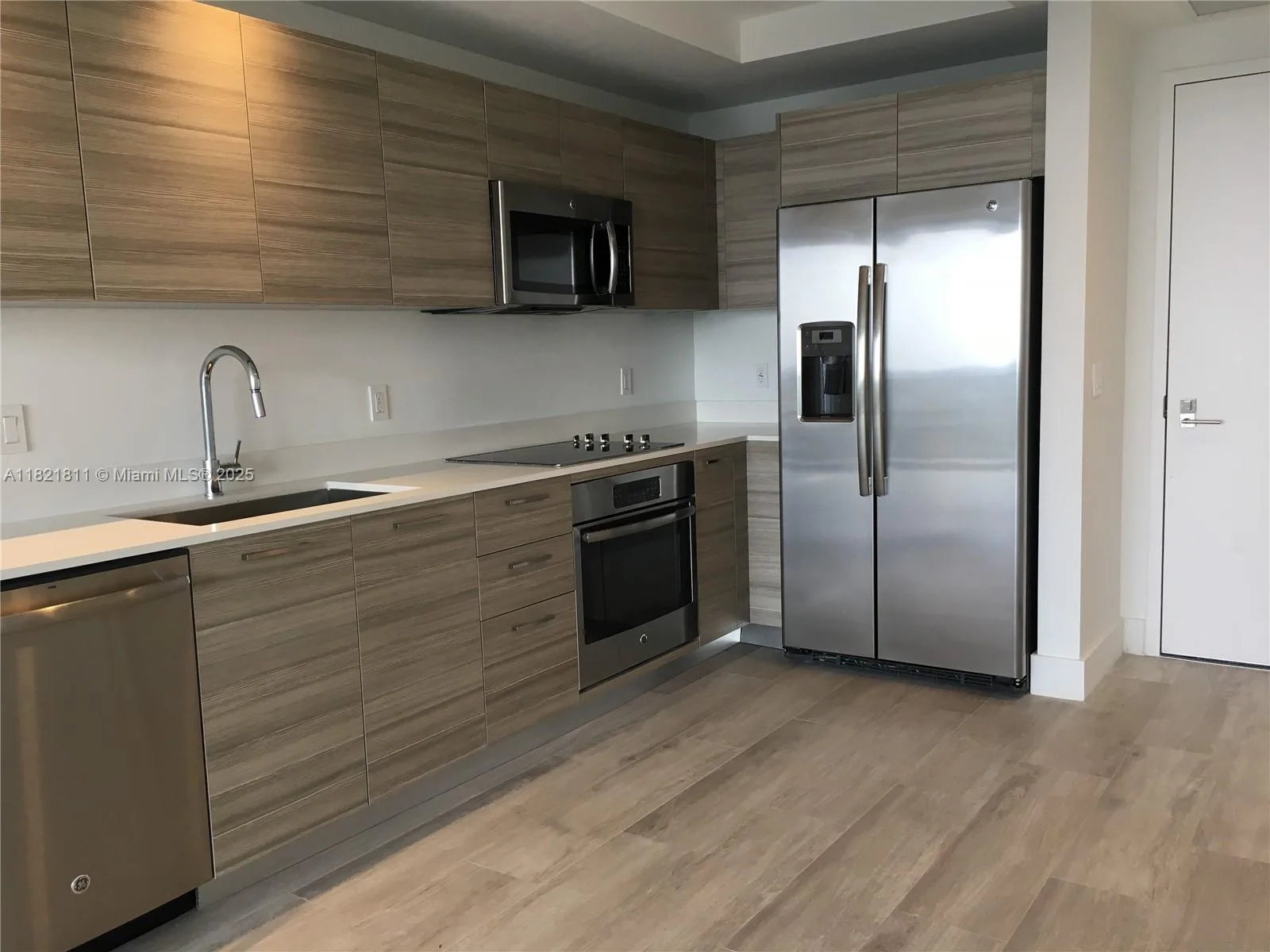 121 NE 34th St # 1410, Miami, FL 33137 photo 8