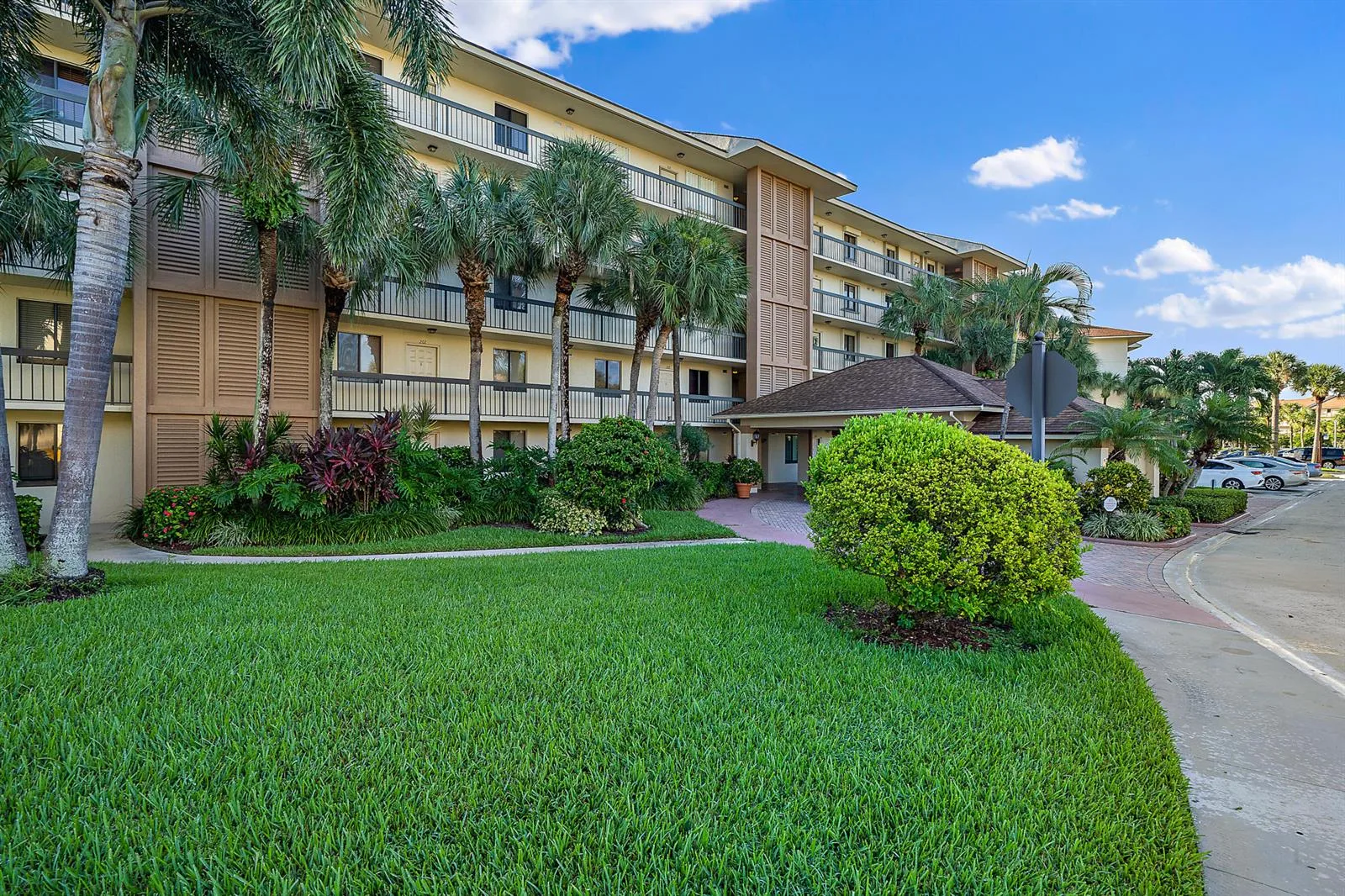 2601 Marina Isle Way # 402, Jupiter, FL 33477 photo 5