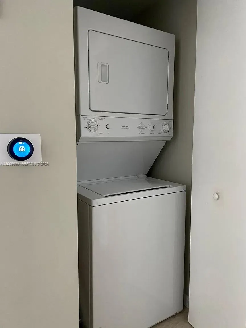 350 S Miami Ave # 2807, Miami, FL 33130 photo 8