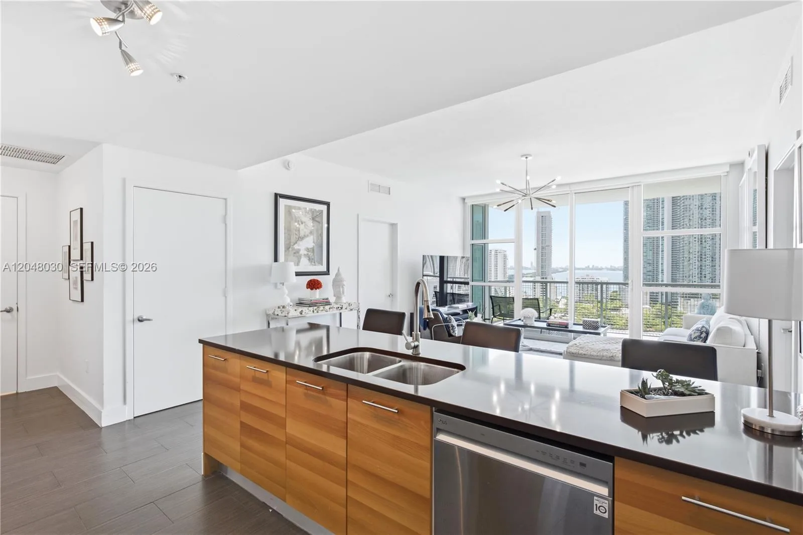 3301 NE 1st Ave # H1704, Miami, FL 33137