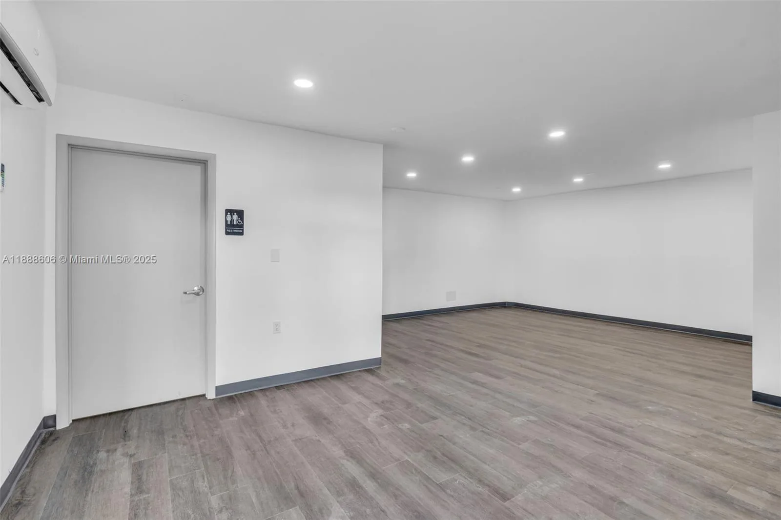 333 W 75th Pl # 1D, Hialeah, FL 33014 photo 4
