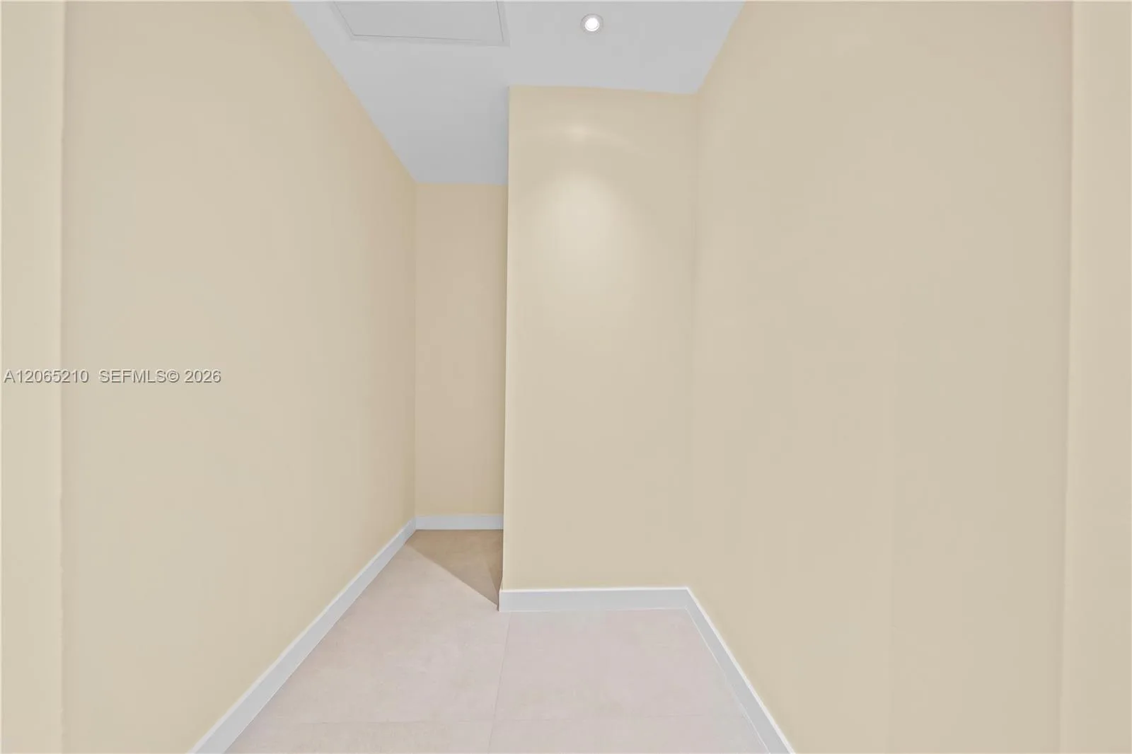 1400 NE 191st St # 305, Miami, FL 33179 photo 13