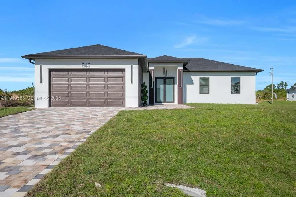 945 GREGORY ST E, Lehigh Acres, FL 33974 photo 5