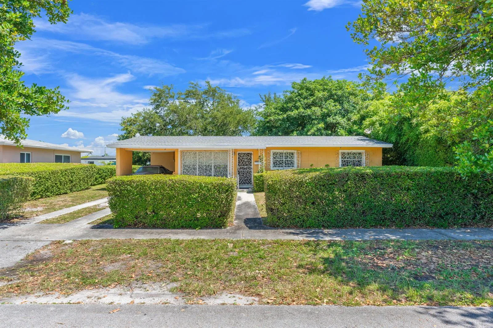 1261 NW 172nd Street, Miami Gardens, FL 33169 photo 2