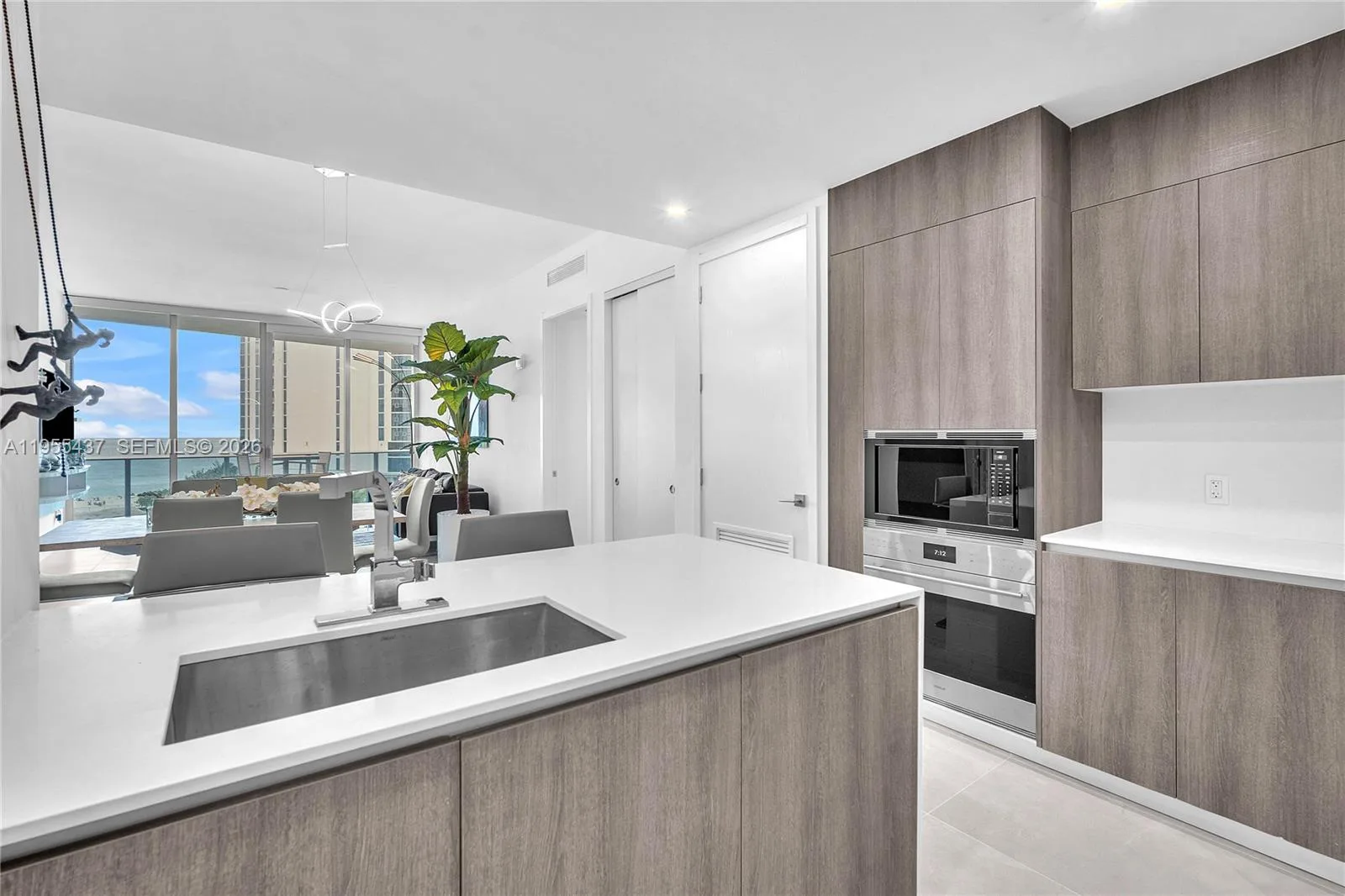 17550 Collins Ave # 603, Sunny Isles Beach, FL 33160 photo 3