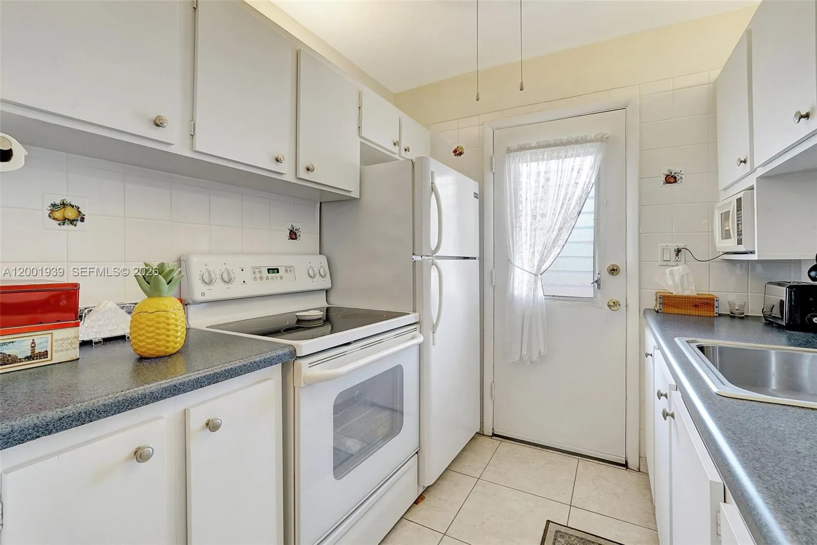 16801 NE 13th Ave # 206, Miami, FL 33162 photo 3