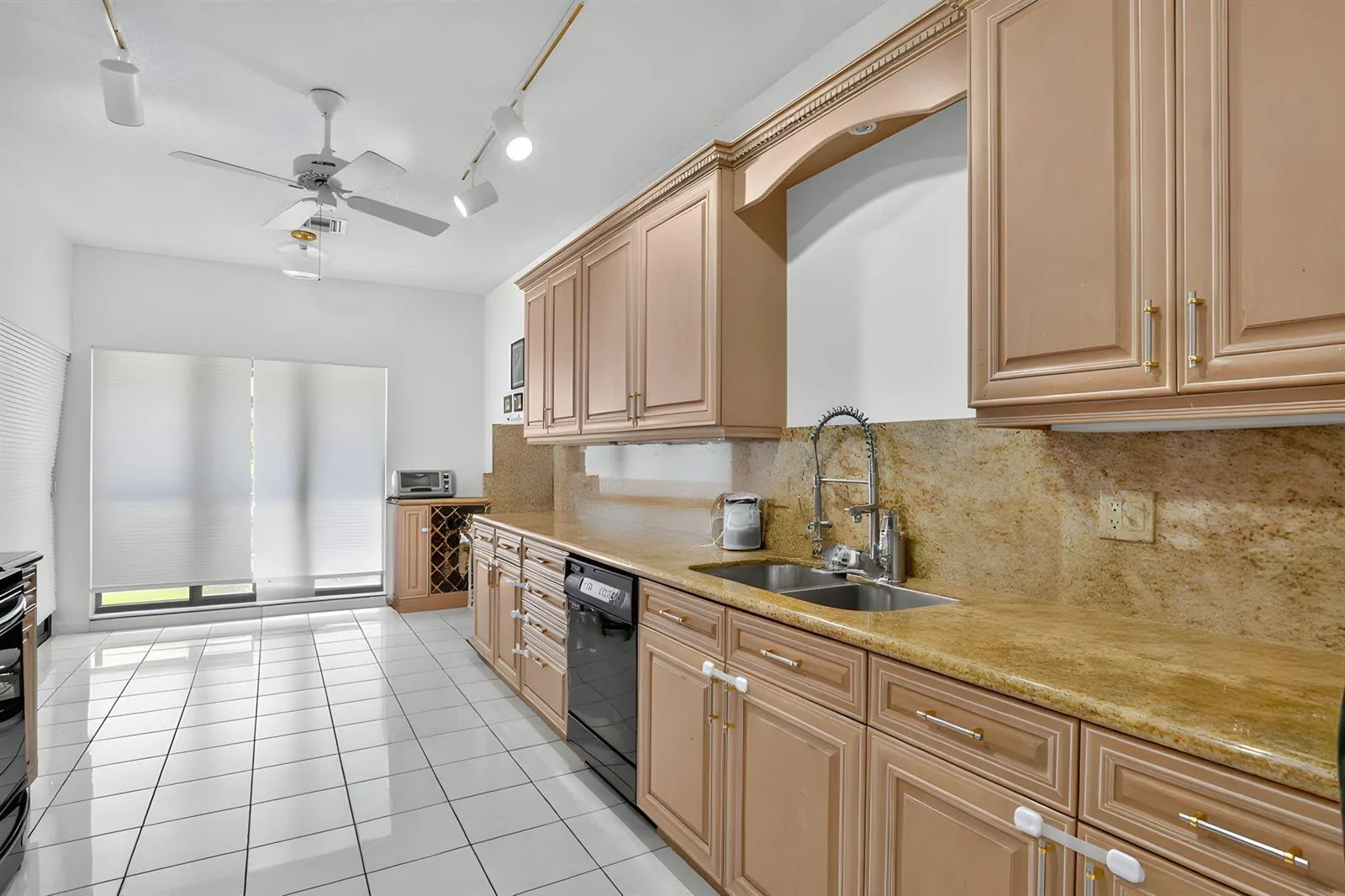 7690 Solimar Circle, Boca Raton, FL 33433 photo 9