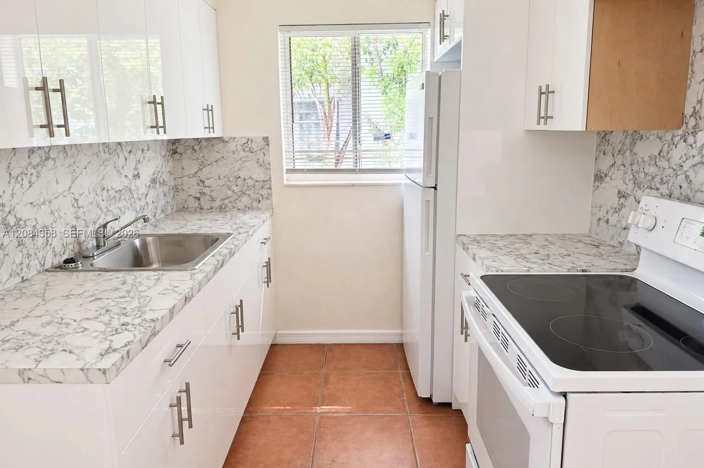 304 SE 9th Ct # 8, Hallandale Beach, FL 33009