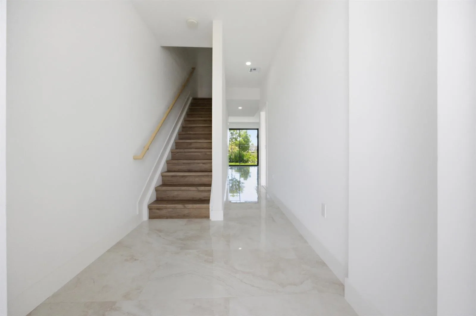 1546 NW 1st Avenue, Pompano Beach, FL 33060 photo 3
