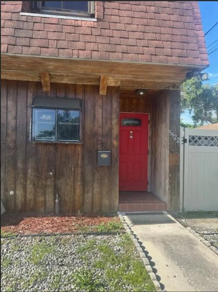 5922 Thomas Street, Hollywood, FL 33021 photo 2
