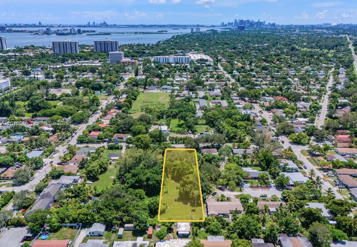 1231 NE 115th St, Miami, FL 33161 photo 2