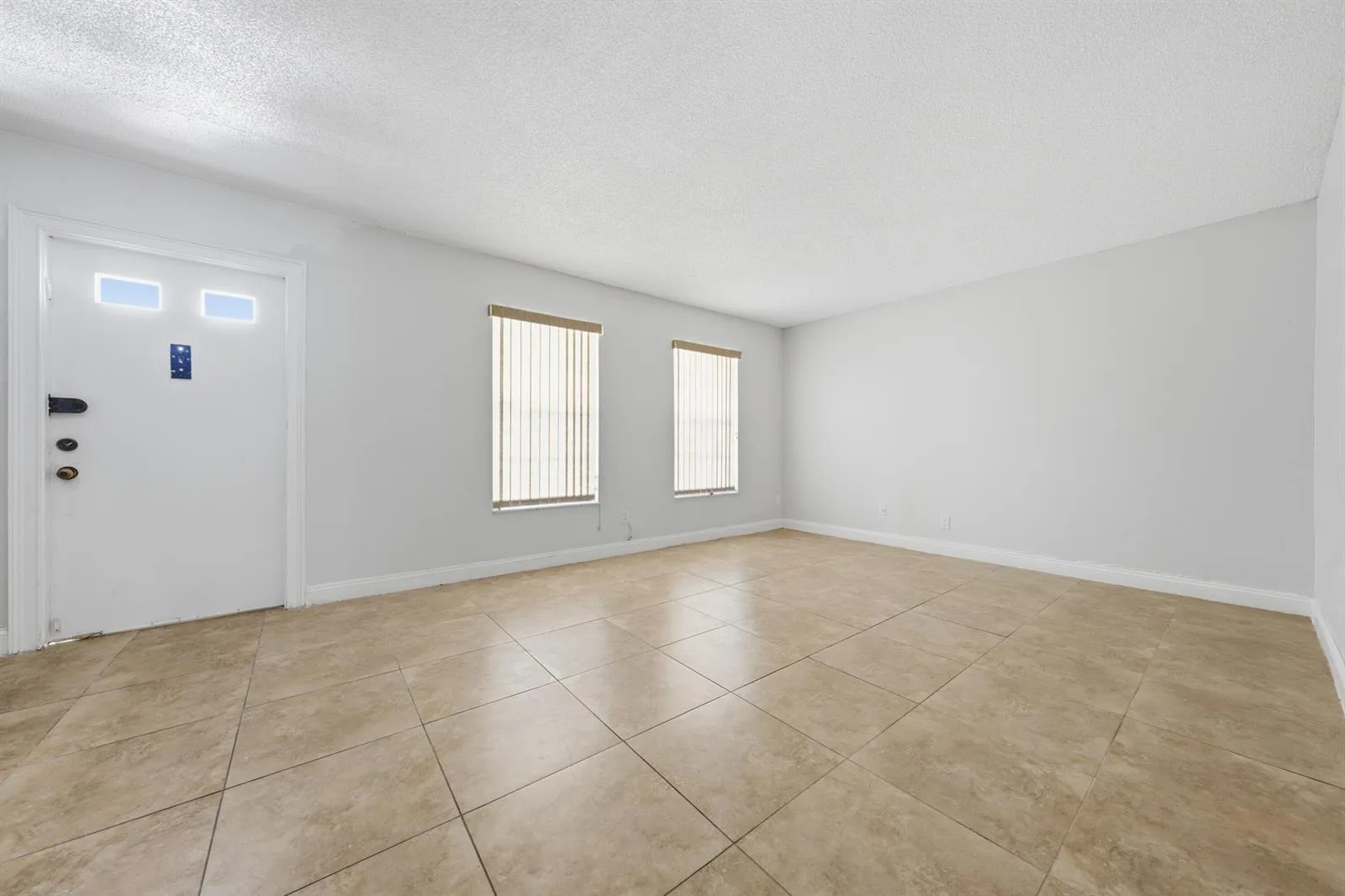 52 Canterbury Lane, Tamarac, FL 33319 photo 5