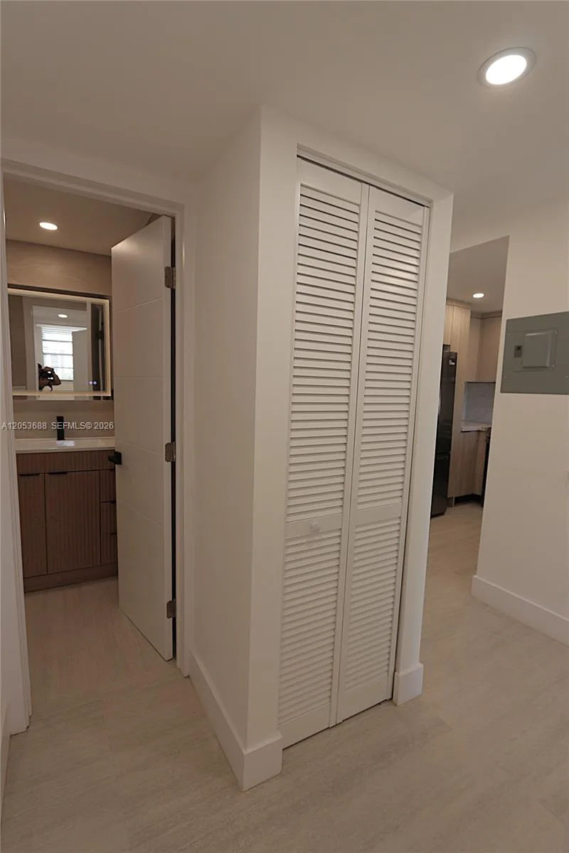 801 NW 47th Ave # 518W, Miami, FL 33126 photo 13