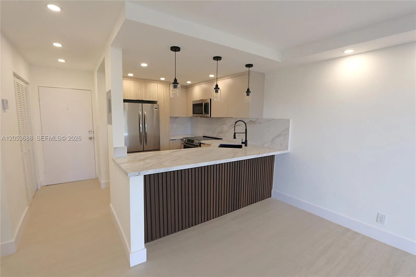 801 NW 47th Ave # 518W, Miami, FL 33126 photo 2