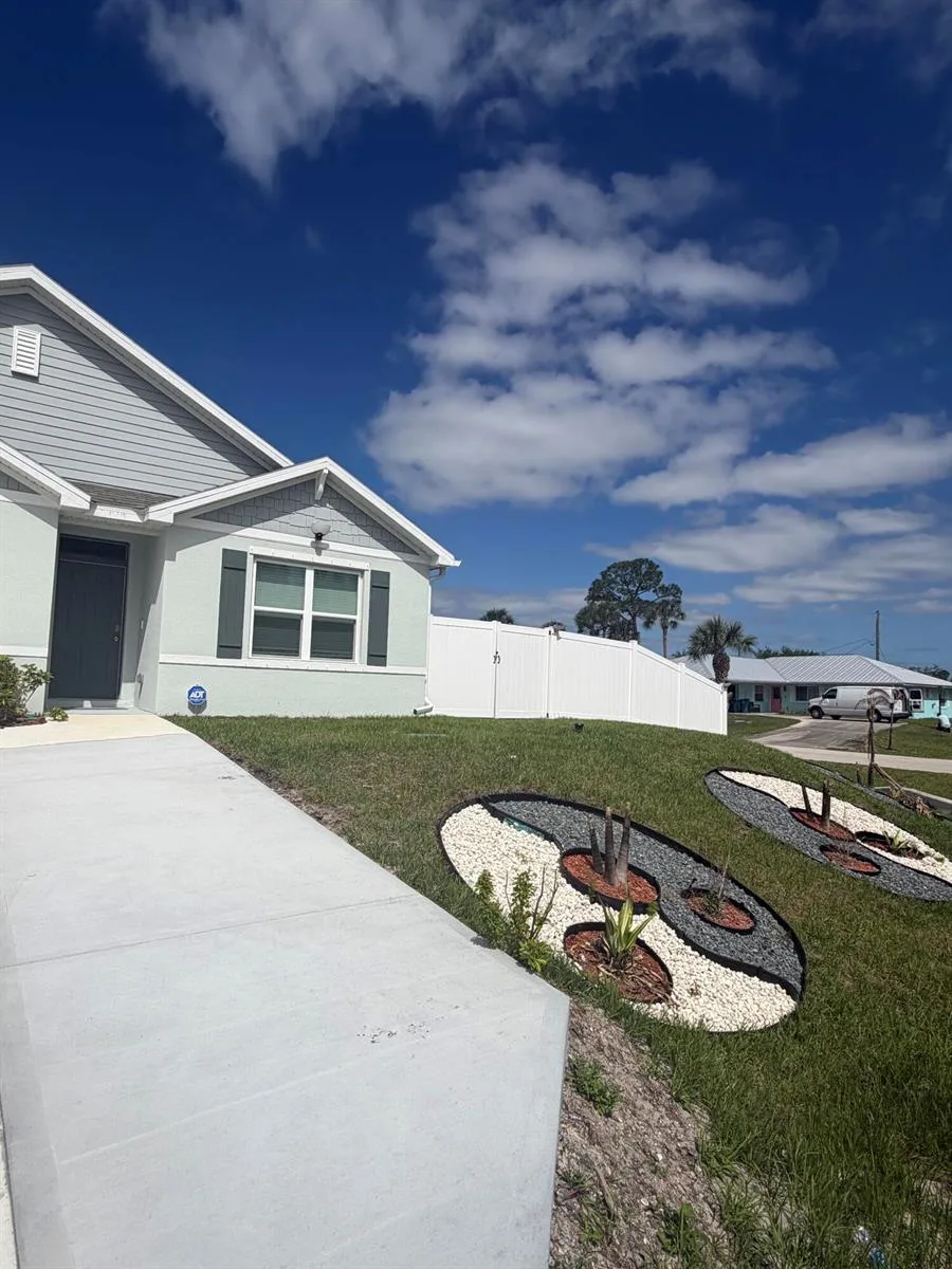 2008 SW Olympia Ave Avenue SW, Palm Bay, FL 32908 photo 3