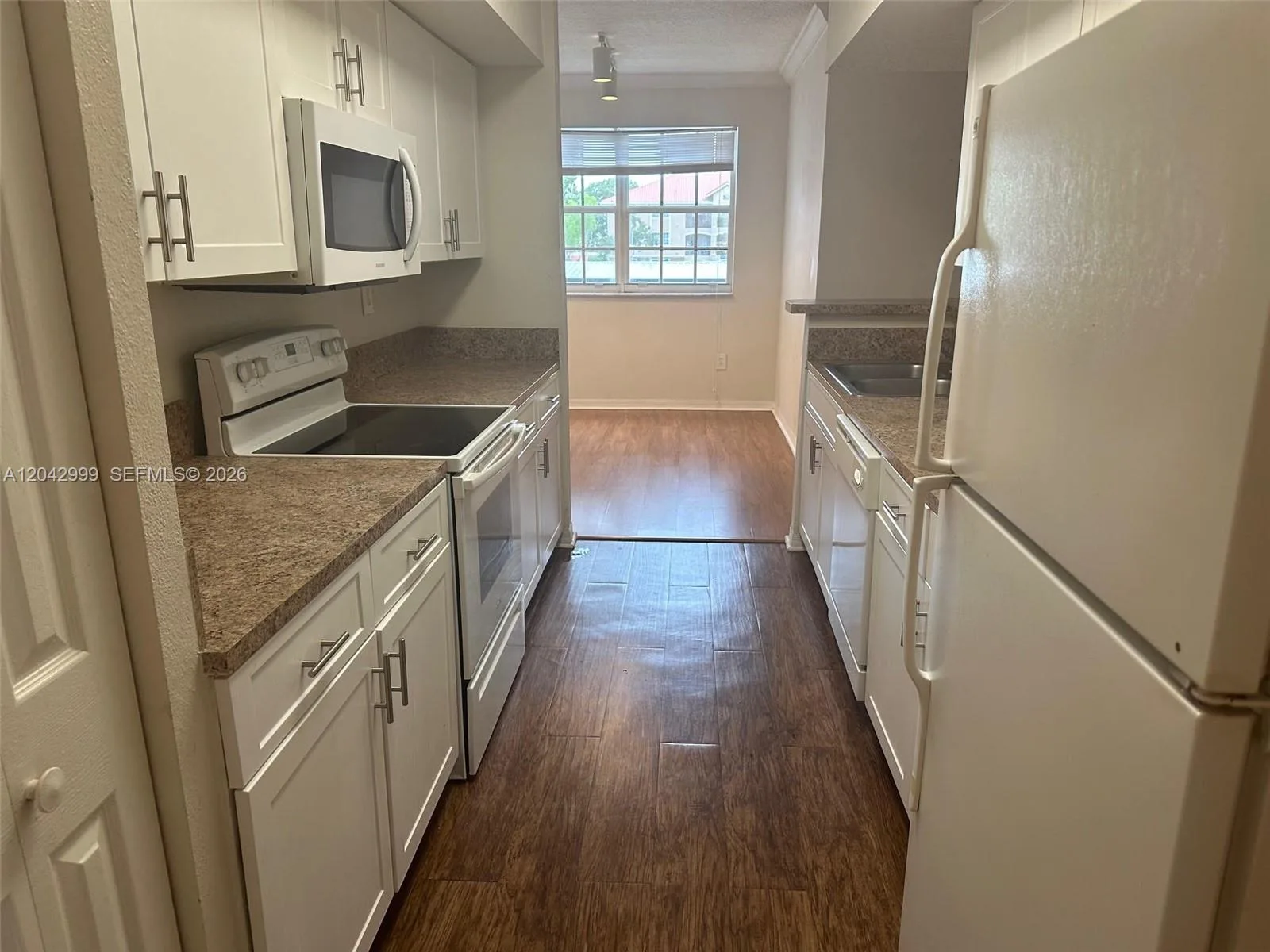 11600 SW 2nd St # 18207, Pembroke Pines, FL 33025 photo 4
