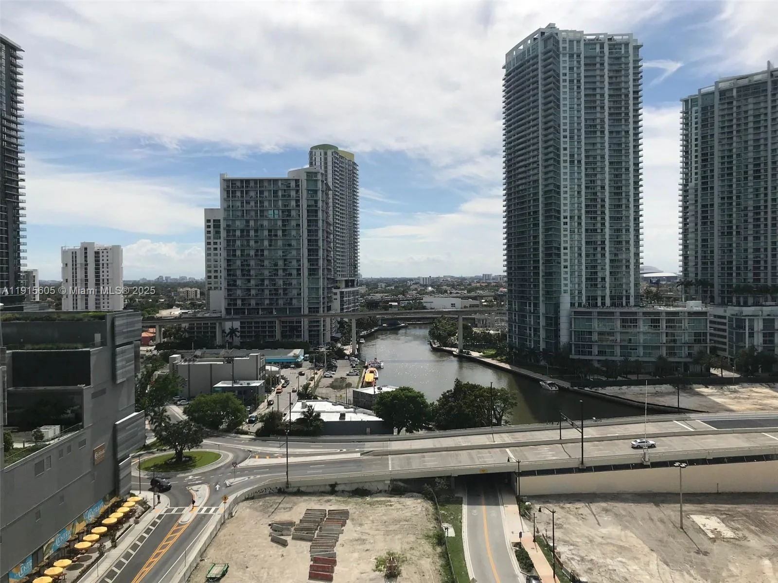 31 SE 6th St # 1702, Miami, FL 33131