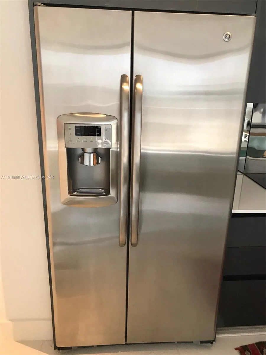 31 SE 6th St # 1702, Miami, FL 33131 photo 7