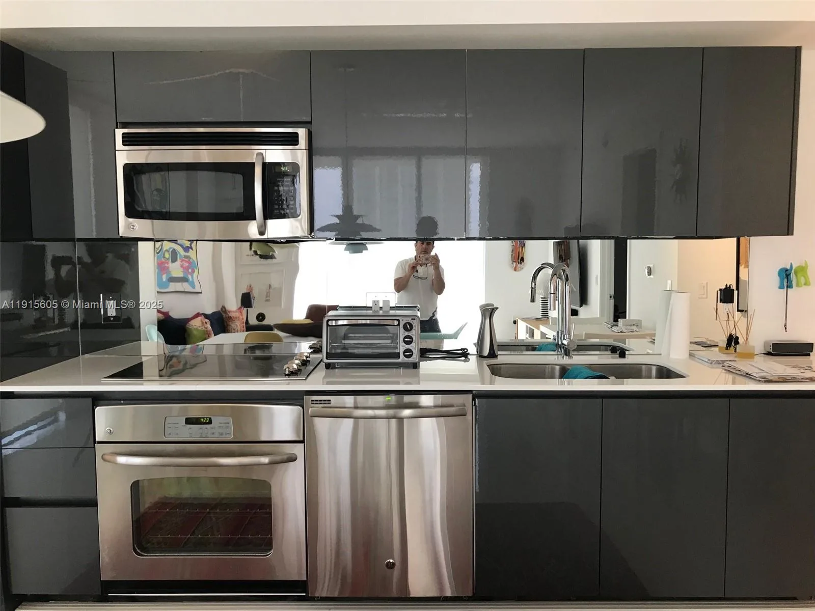 31 SE 6th St # 1702, Miami, FL 33131 photo 8