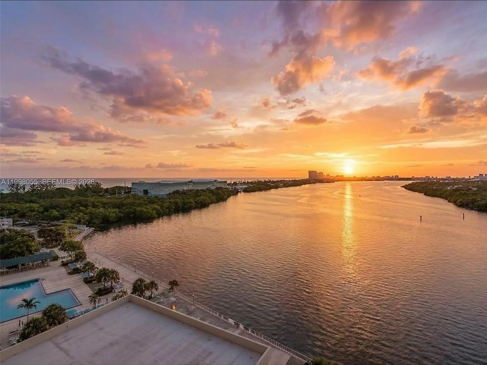 500 Bayview Dr # 1132, Sunny Isles Beach, FL 33160 photo 2