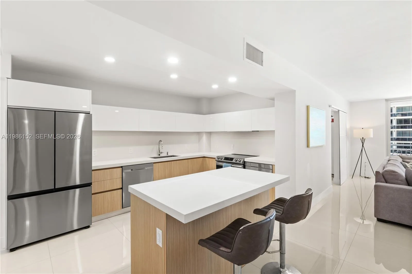 5825 Collins Ave # 10E, Miami Beach, FL 33140 photo 2