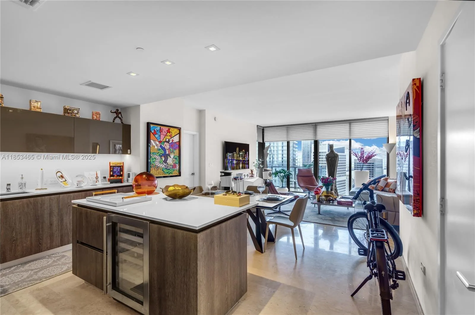 88 SW 7th St # 3907, Miami, FL 33130 photo 3