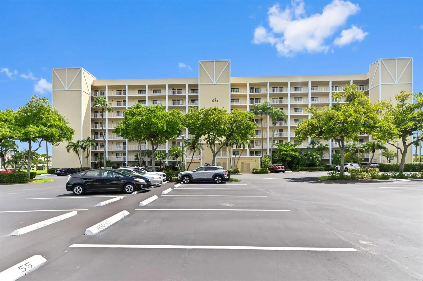 7260 KINGHURST Drive # 106, Delray Beach, FL 33446