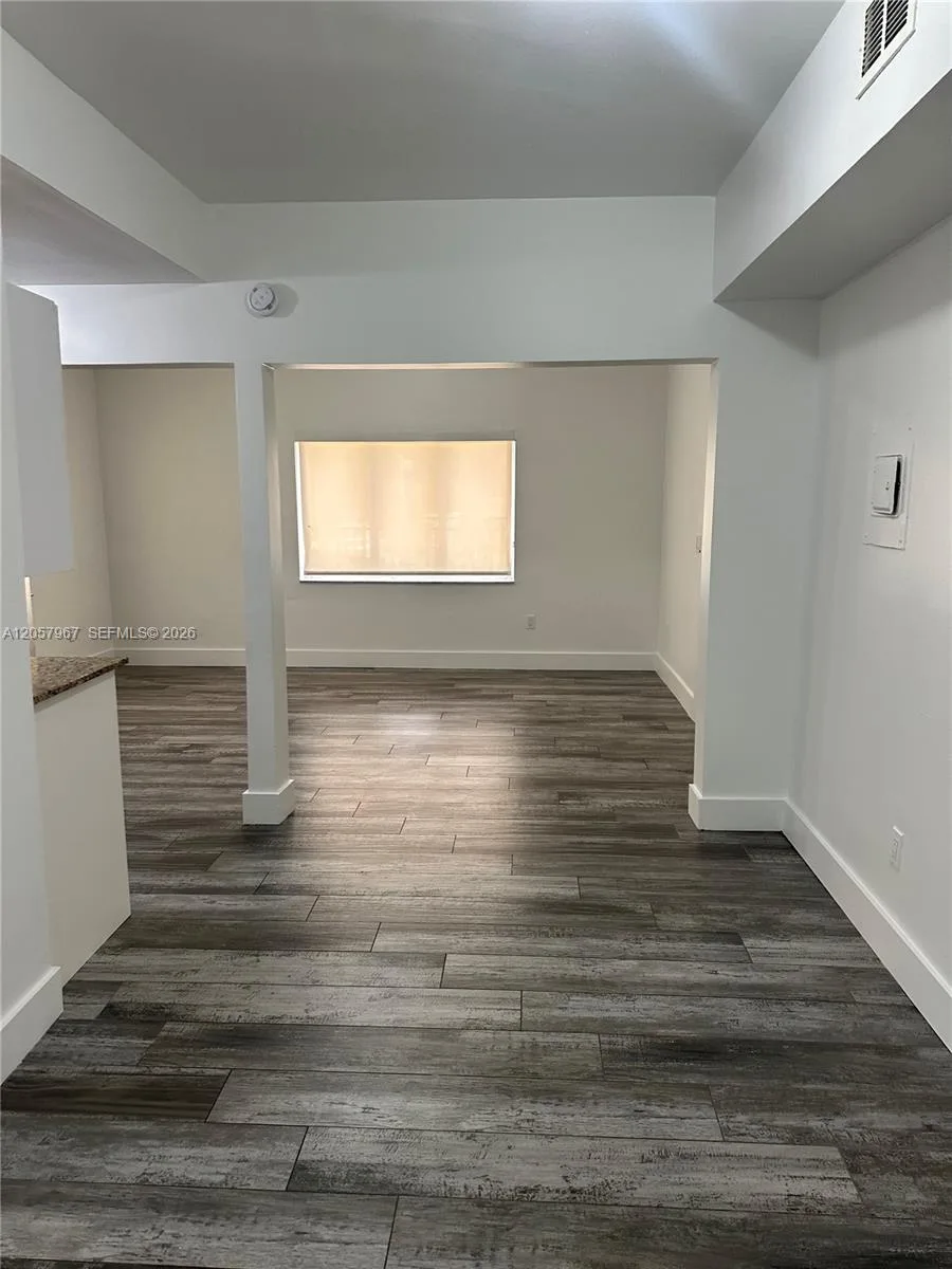 2500 NE 192nd St # 6, Miami, FL 33180 photo 10