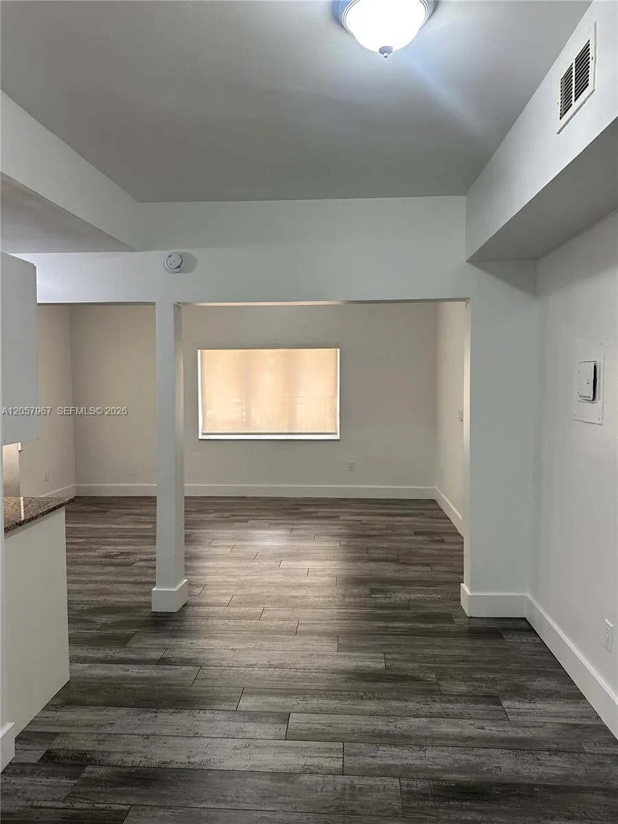 2500 NE 192nd St # 6, Miami, FL 33180 photo 11