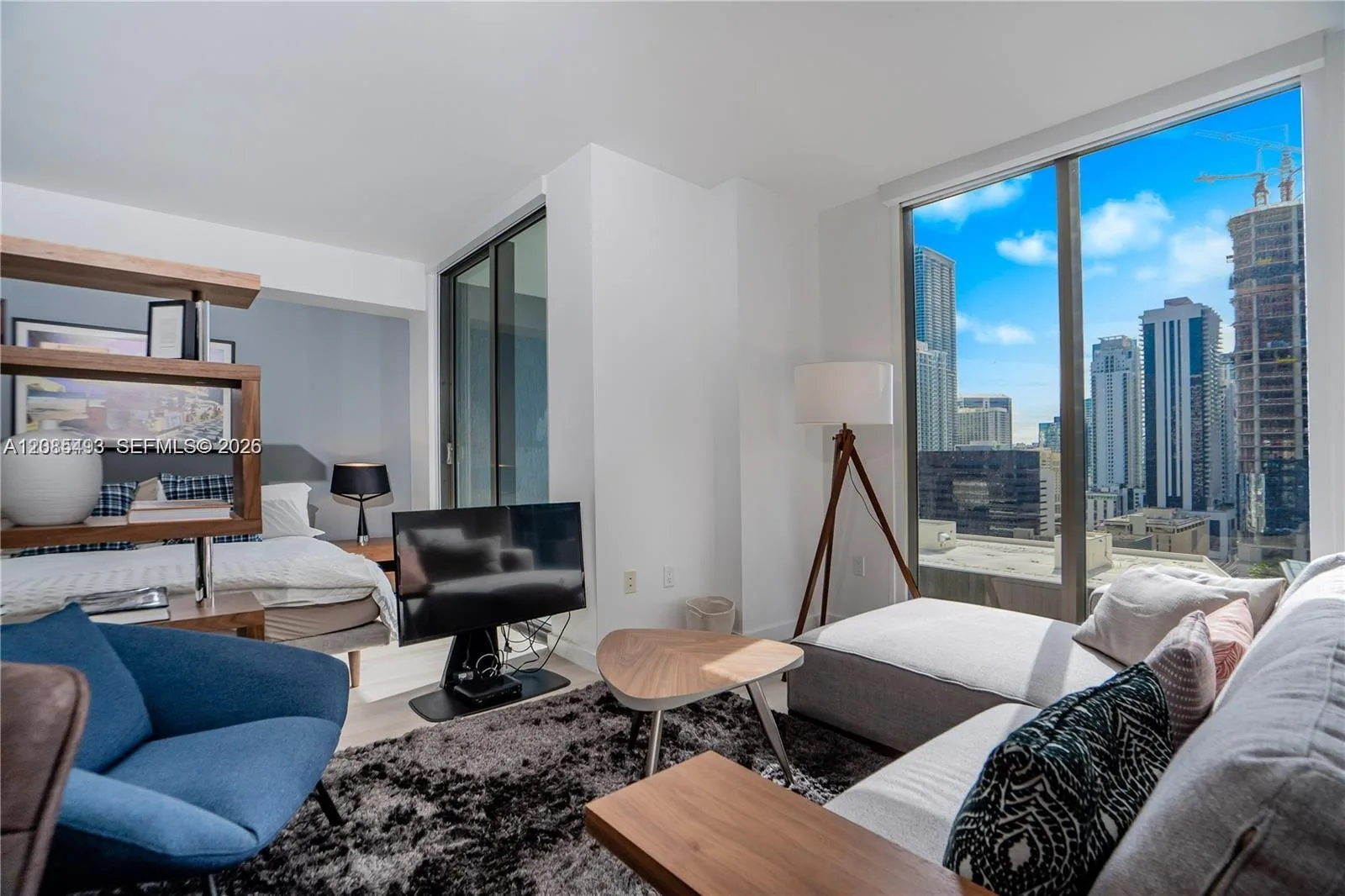 31 SE 6th St # 2205, Miami, FL 33131