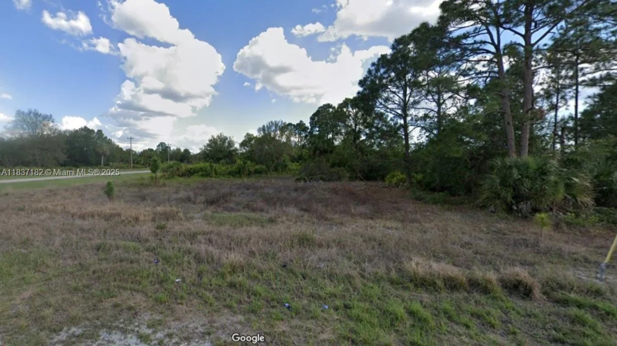 1156 Welland St E, Lehigh Acres, FL 33974