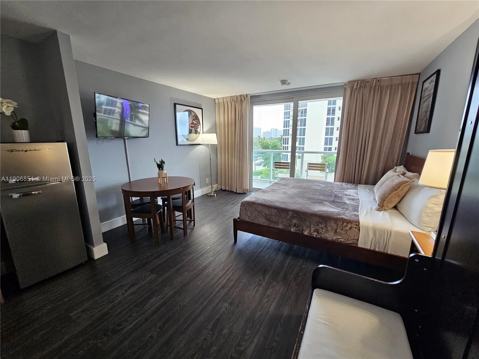 19201 Collins Ave # 324, Sunny Isles Beach, FL 33160 photo 10