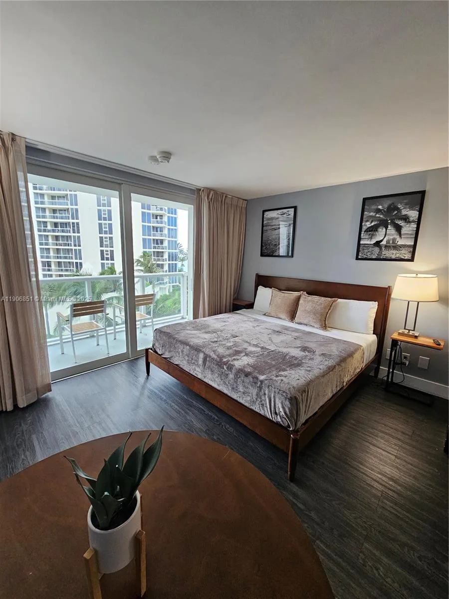 19201 Collins Ave # 324, Sunny Isles Beach, FL 33160 photo 11