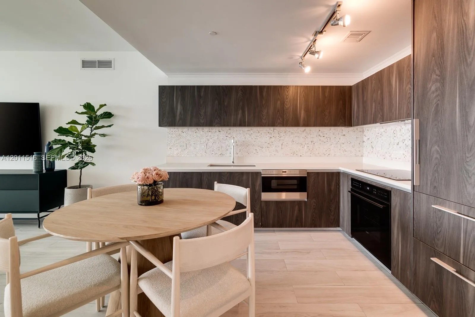 3131 NE 7th Ave # 3804, Miami, FL 33137 photo 3