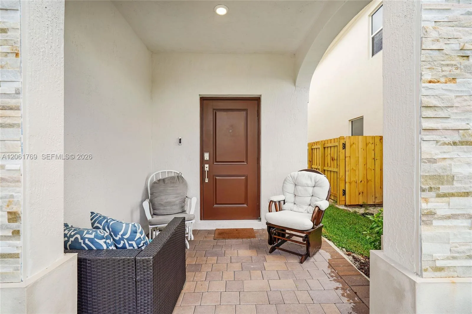2629 SE 24th Ct, Homestead, FL 33035 photo 2