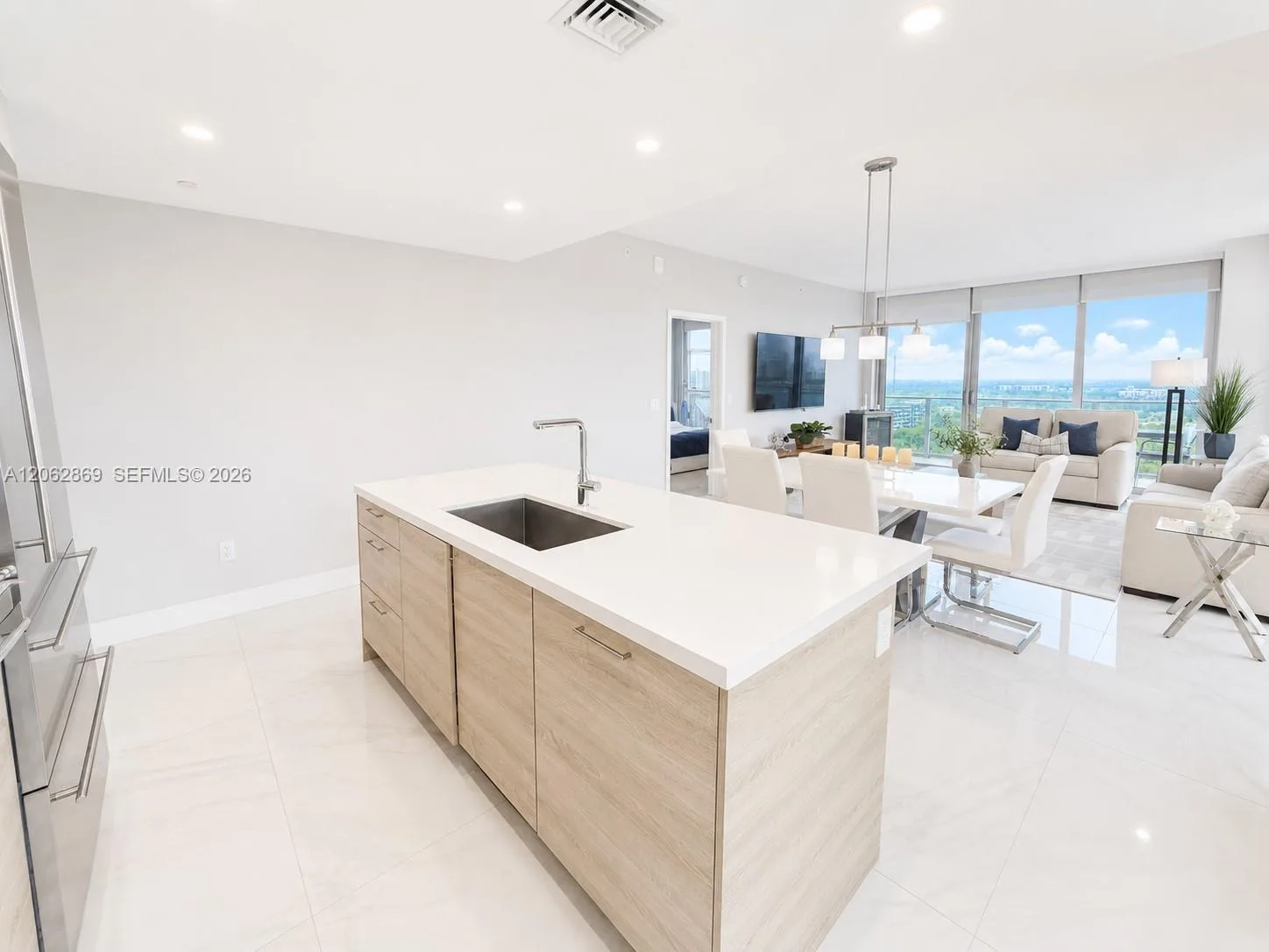16385 Biscayne Blvd # 2007, North Miami Beach, FL 33160 photo 12