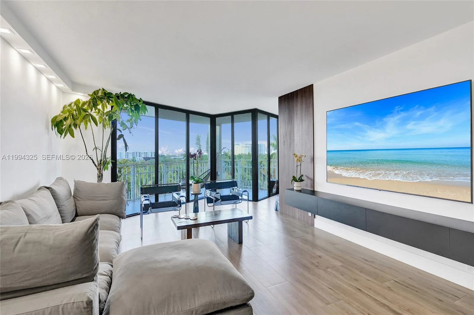1000 Quayside Ter # 707, Miami, FL 33138 photo 3